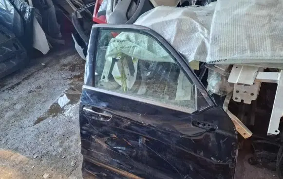 Citroen C4 Aircross Front door