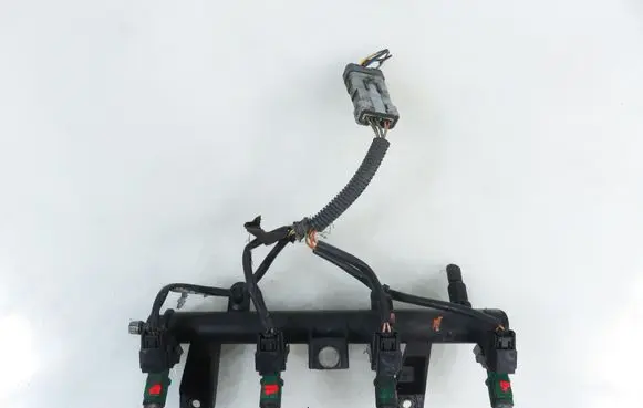 Peugeot 206 Fuel main line pipe 9655833580