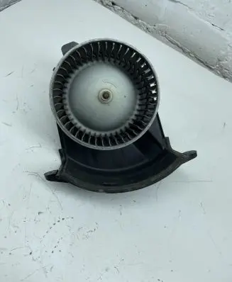 Renault Kangoo II Heater fan/blower 173830100