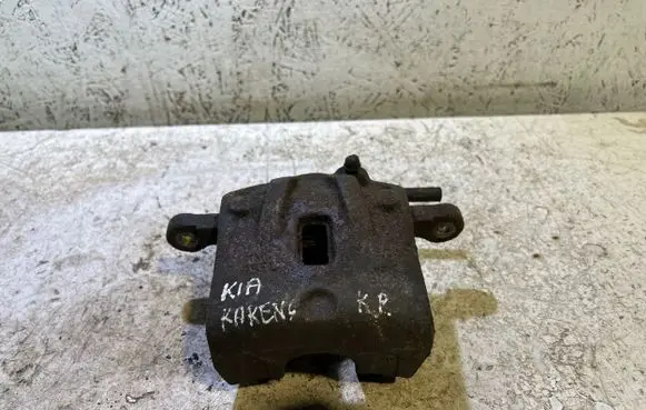 KIA Carens I Front brake caliper
