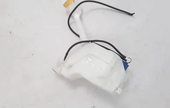 Renault Twingo III Windshield washer fluid reservoir/tank