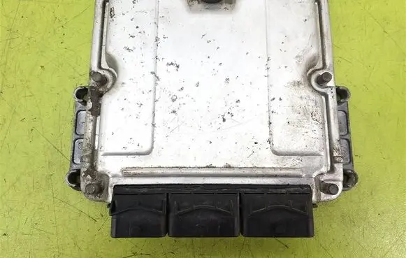 Nissan Interstar Engine control unit/module 8200132188