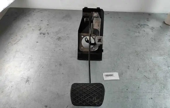 Mercedes-Benz S W221 Brake pedal A2212900419