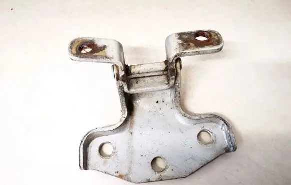 KIA Carnival Front door upper hinge
