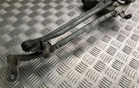 Honda Civic Front wiper linkage and motor 404564