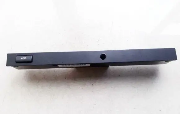 Traction control (ASR) switch
