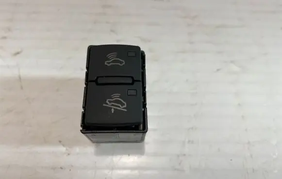 Audi A4 S4 B8 8K Alarm switch 4F0962109