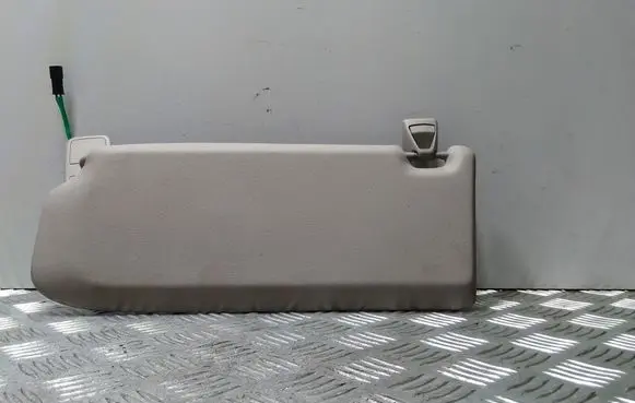 Volvo V50 Sun visor