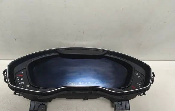 Audi A5 Speedometer (instrument cluster) 8W5920790D