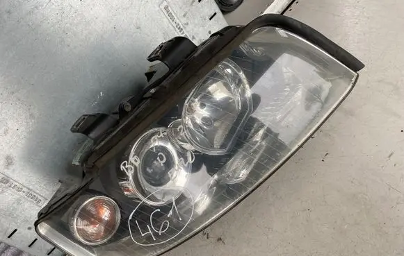 Audi A4 S4 B6 8E 8H Headlight/headlamp 8E0941004F