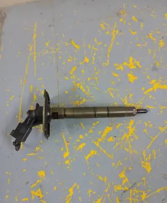 Audi A6 S6 C6 4F Fuel injector 059130277AB