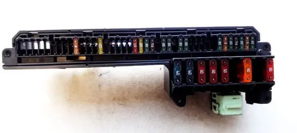 BMW 5 E60 E61 Fuse box set 25613290