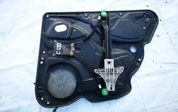 Volkswagen PASSAT B6 Sliding door window regulator with motor 3C4839755D 3C4839755
