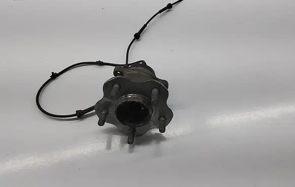 Nissan Qashqai Rear wheel hub 43202JG200
