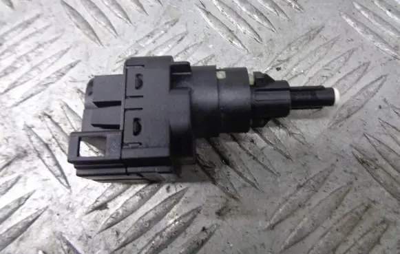 Volkswagen Polo Brake pedal sensor switch 6Q0945511