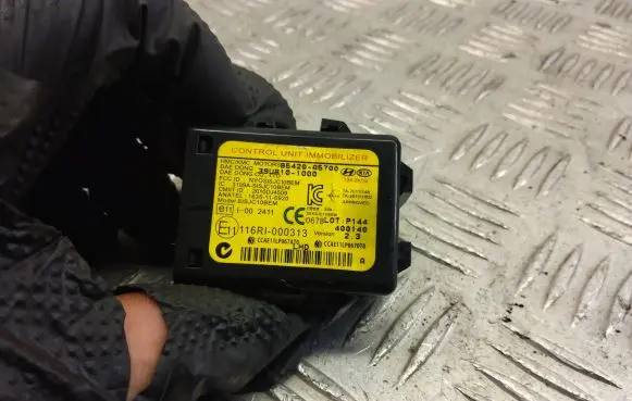 Hyundai i30 Immobilizer control unit/module 95420-A5700
