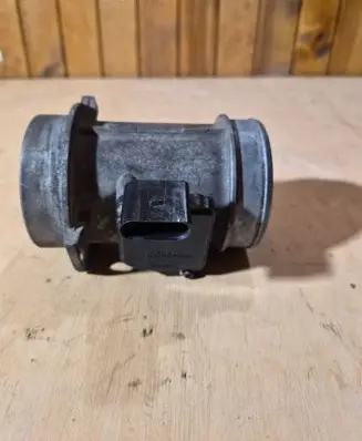 Audi A6 S6 C5 4B Mass air flow meter 059906461D AFH7025C