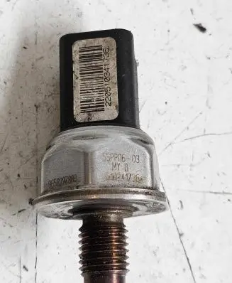 Fuel pressure sensor