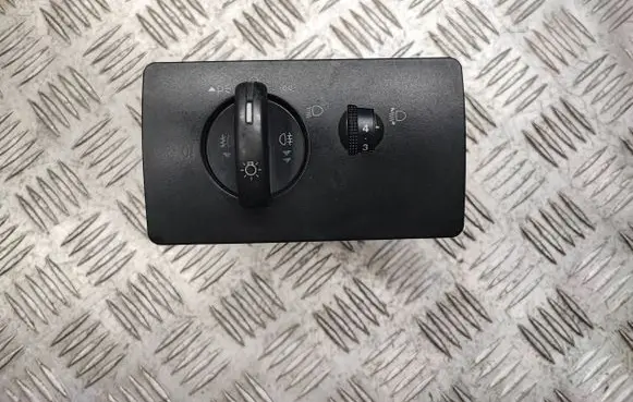 Ford Mondeo Mk III Light switch 1S7T13A024BB 0106153G 04052710