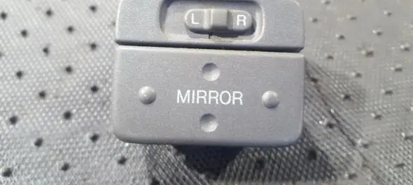 Honda Civic Wing mirror switch