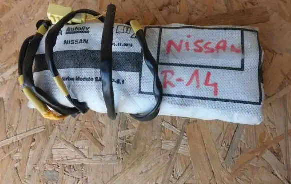 Nissan Qashqai Seat airbag 985H04EA0A