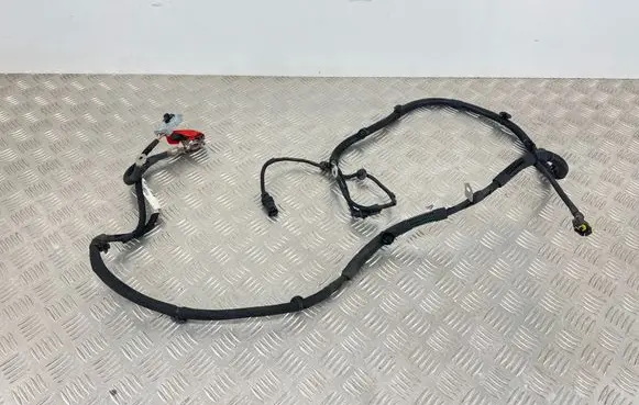 Positive cable (battery)