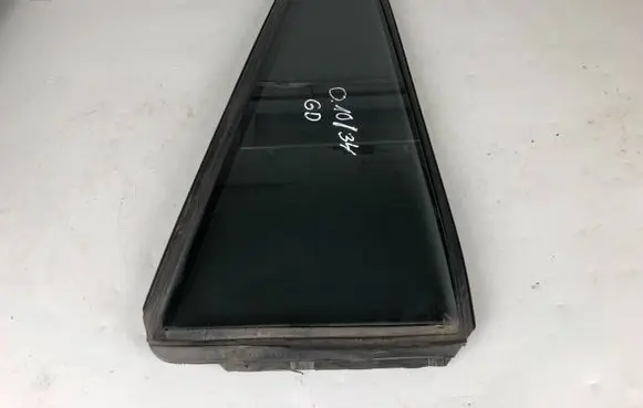 Subaru Outback Rear vent window glass 