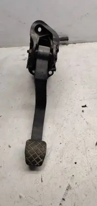 Volkswagen PASSAT B6 Accelerator throttle pedal 1K0721796E