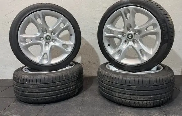 Jaguar XK8 - XKR R19 alloy rim MJE6118CA MJE6118DA 02301