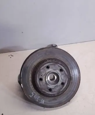 Mercedes-Benz C W205 Rear wheel hub A2055467380