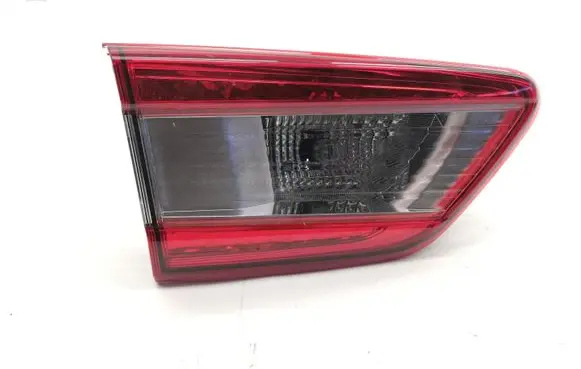 Tailgate rear/tail lights