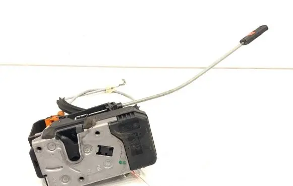Opel Meriva A Front door lock 13154792