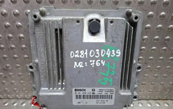 Dacia Dokker Engine control unit/module S26312764 0281030439 237104128R