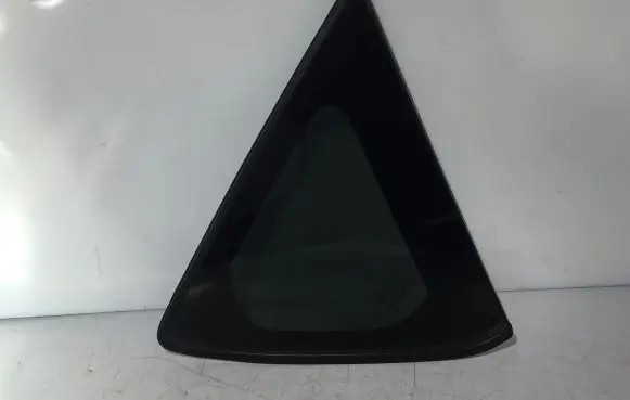 Toyota Auris E180 Rear vent window glass 43R006723 DOT24M101AS3
