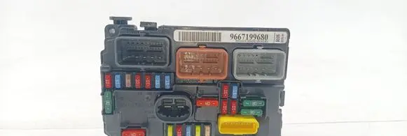 Citroen DS3 BSM Control unit 9667199680 R08 BSMR08