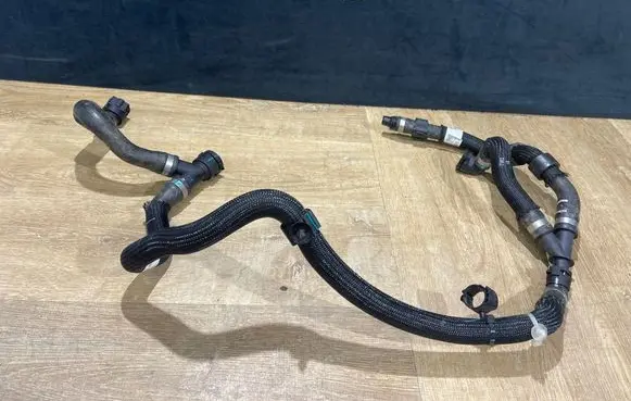 Land Rover Range Rover Evoque L551 Engine coolant pipe/hose L8D28D274AC L8D28B160AC