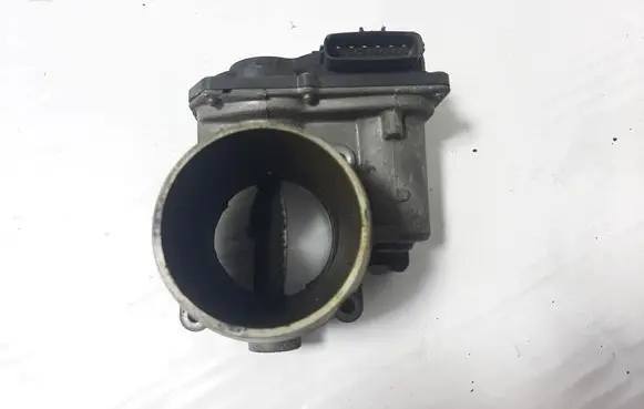 Volvo XC60 Throttle valve 32202650