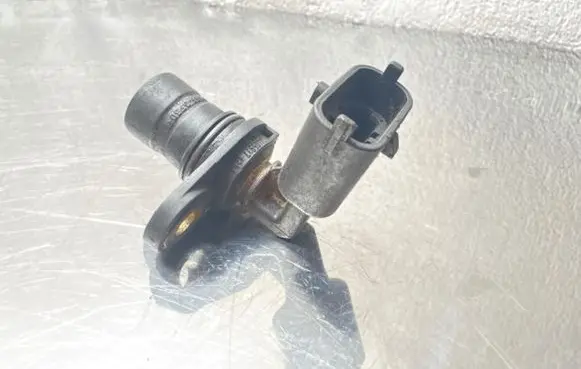 Opel Vectra C Camshaft position sensor 24405977
