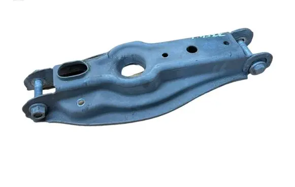 BMW X1 E84 Rear control arm 33326764293 33326792066 6764420