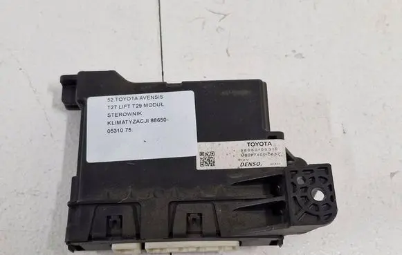 Toyota Avensis T270 Air conditioner control unit module 88650-05310