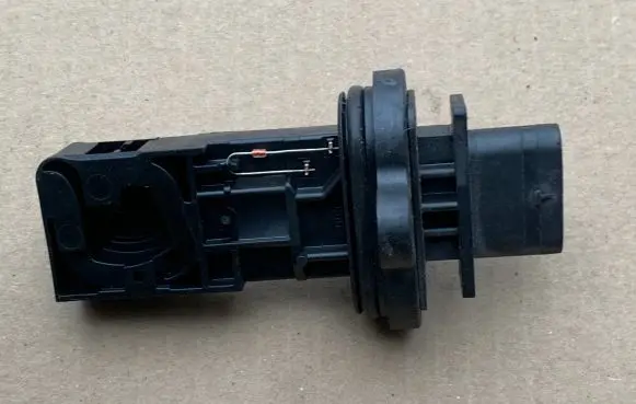 BMW 7 F01 F02 F03 F04 Mass air flow meter 7566990 324527694 0280218270