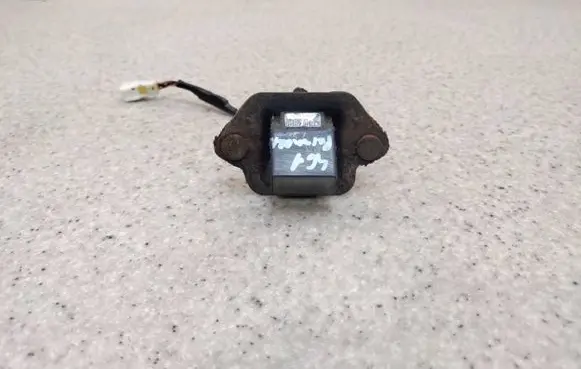 Nissan Primera Reversing camera 28442AU115 K77810AU110