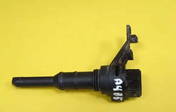 Audi A4 S4 B5 8D Speed sensor (speedometer sensor) 012409191D