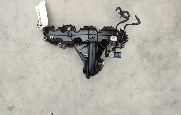Volkswagen PASSAT B7 Intake manifold 03L129711AM