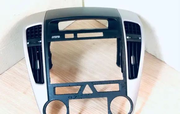 KIA Ceed Radio/GPS head unit trim 84701H035 80885138A