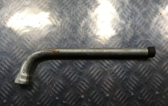 Volkswagen PASSAT B5 Wheel nut wrench 4D0012219A