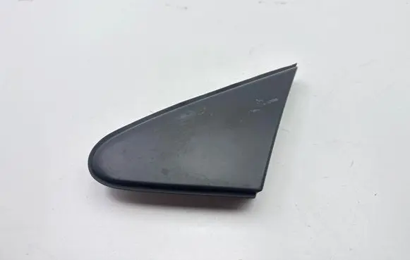 Toyota Auris E180 Fender end trim 6011802110