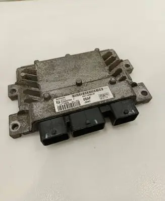 Ford Fiesta Engine control unit/module 8V2112A650SF S180047002F