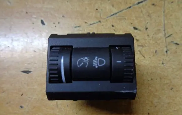 Skoda Yeti (5L) Headlight level height control switch 5L0941333