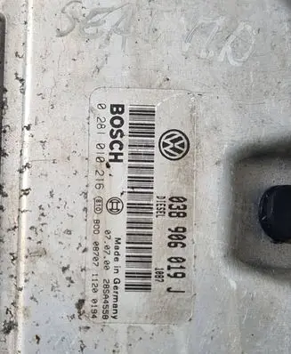 Volkswagen Sharan Engine control unit/module 038906019J 28SA4558 0281010216